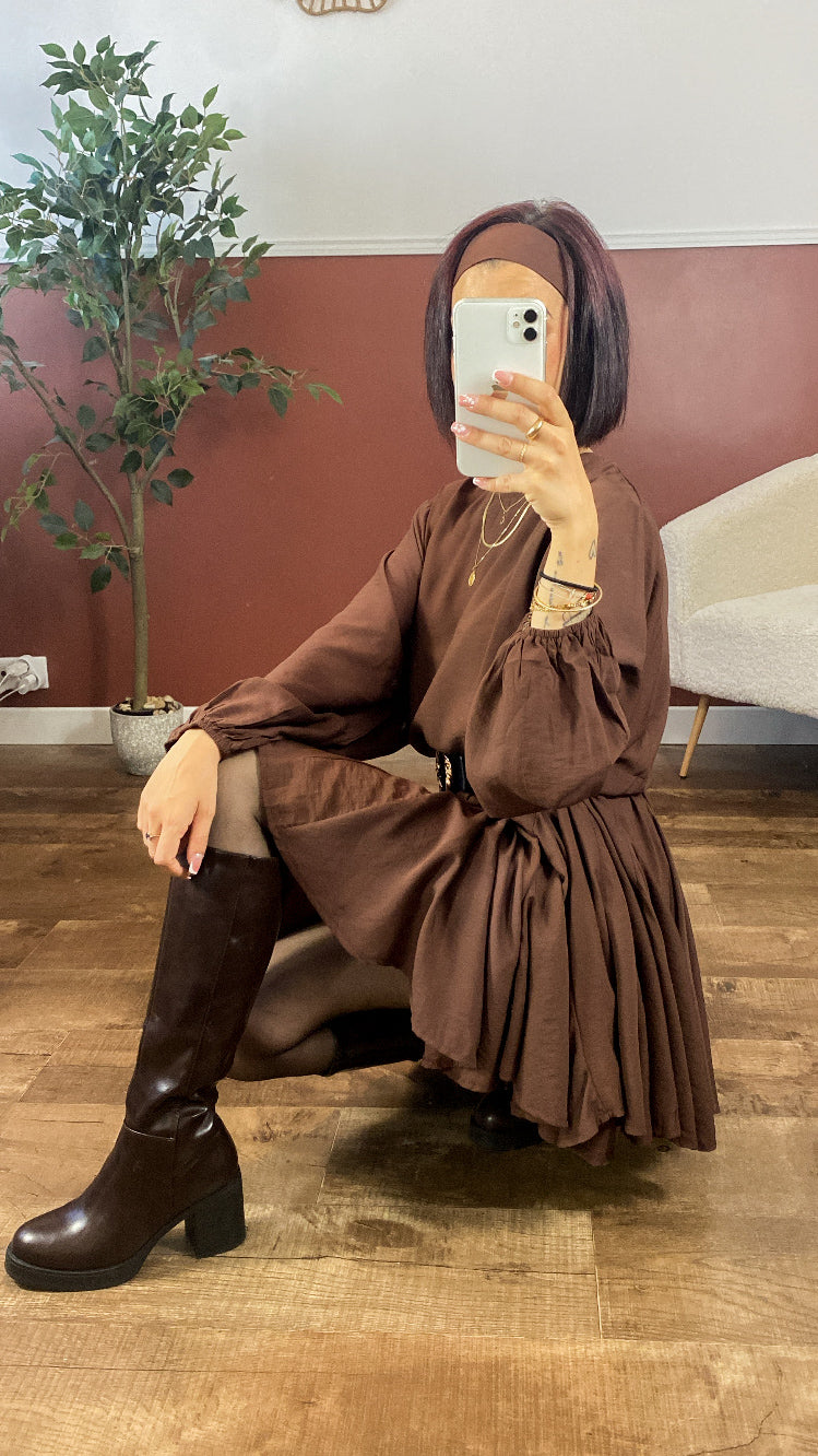 Robe Leslie