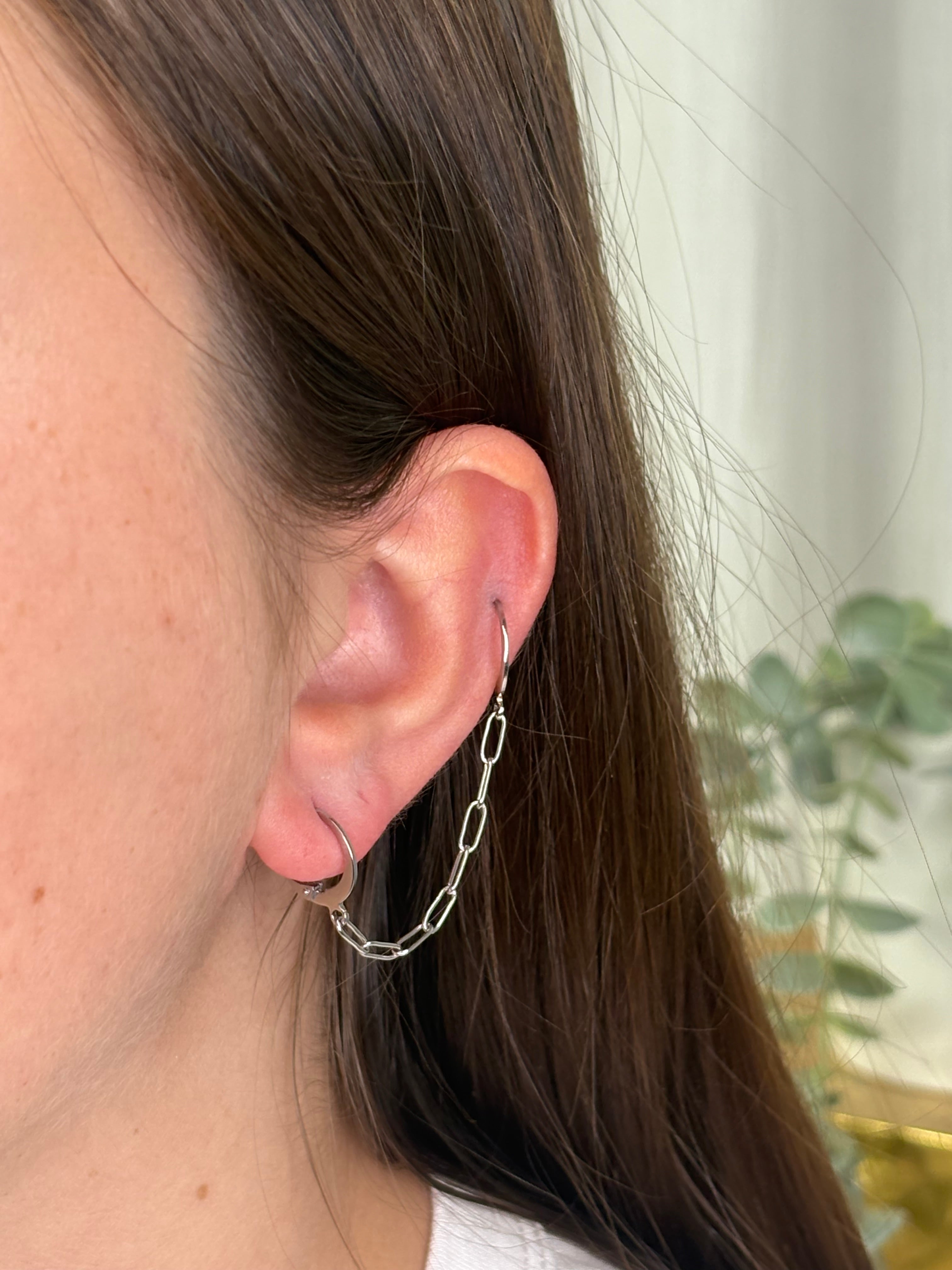 Mono boucle d’oreille chaîne
