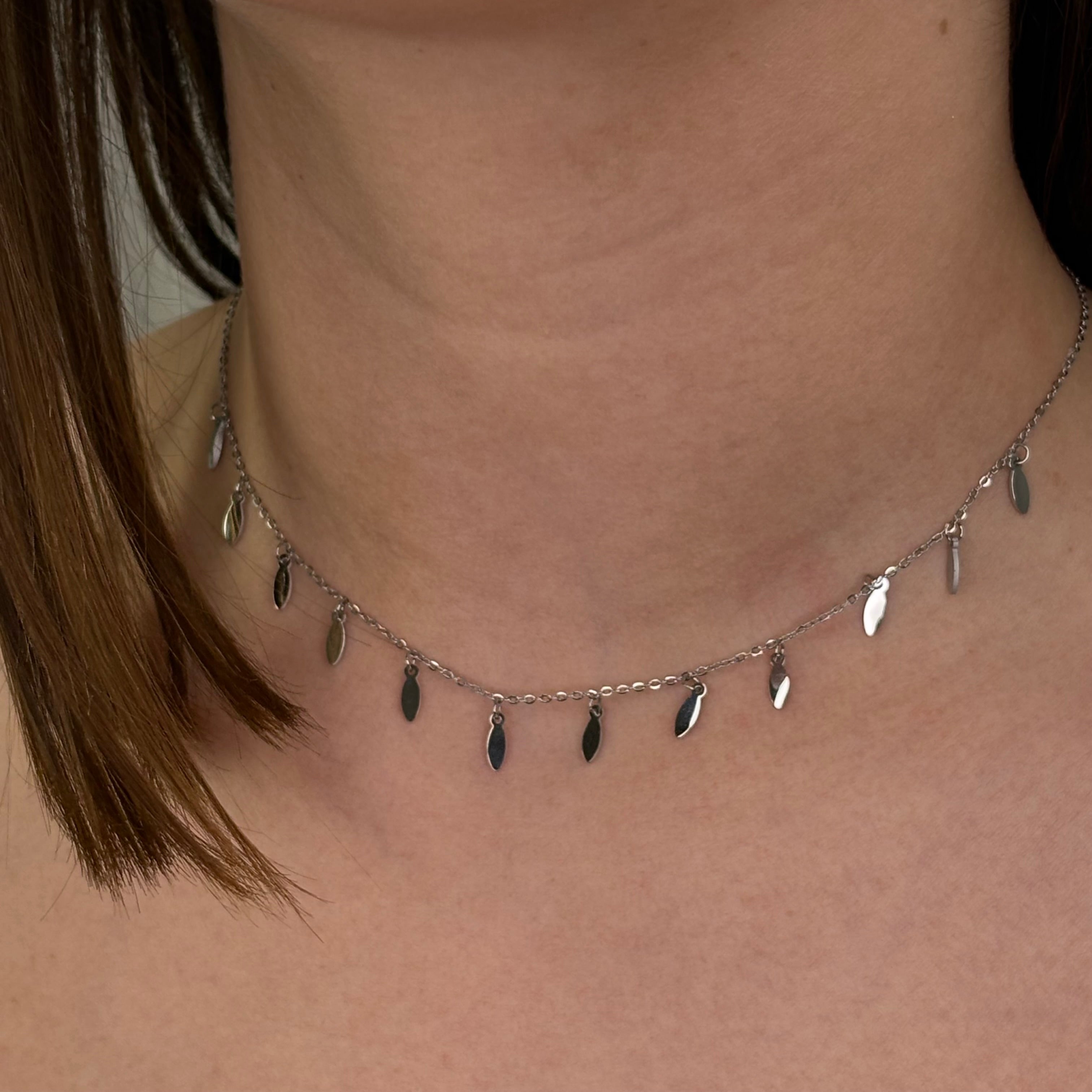 Collier petites feuilles