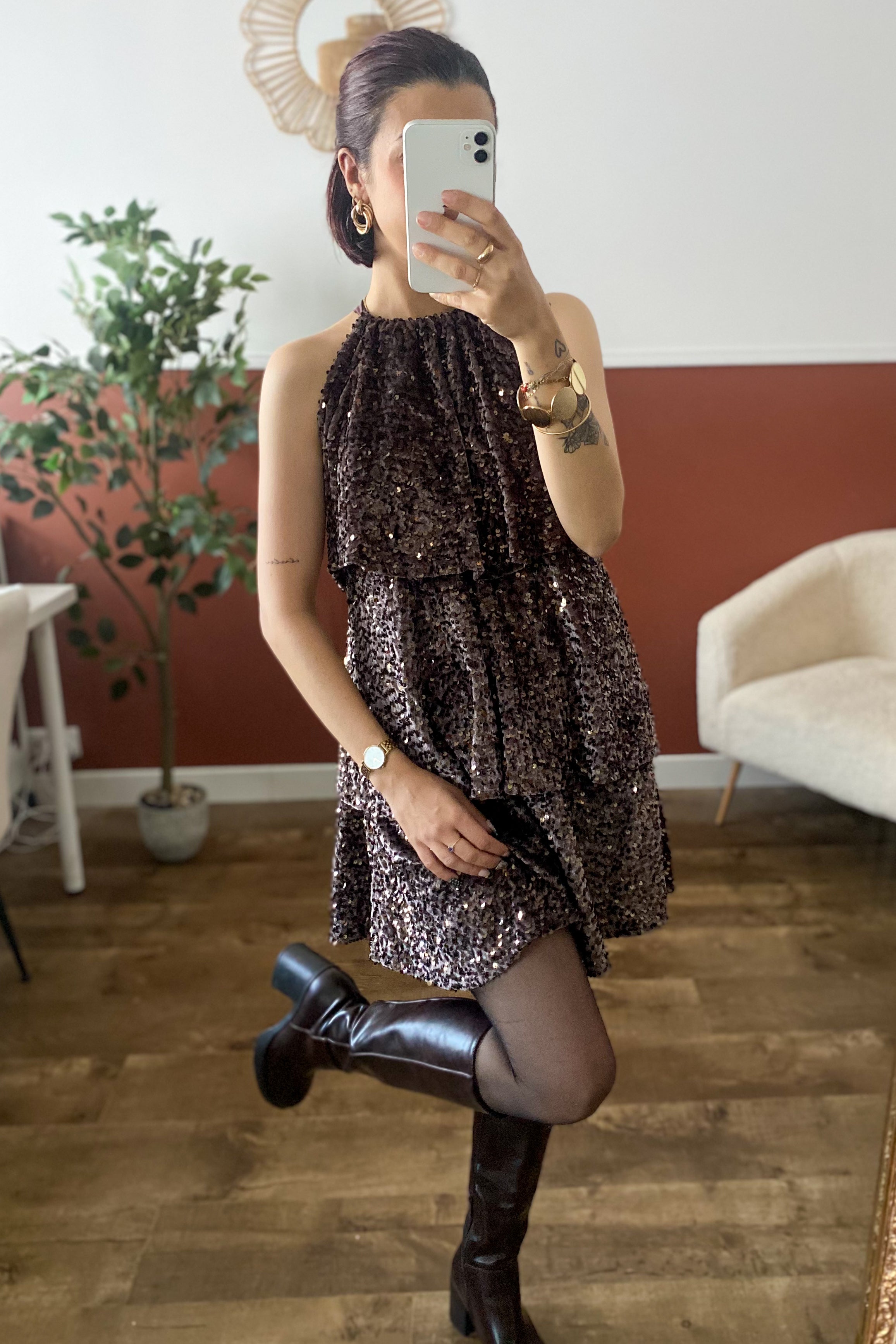 Robe chocolat à sequins
