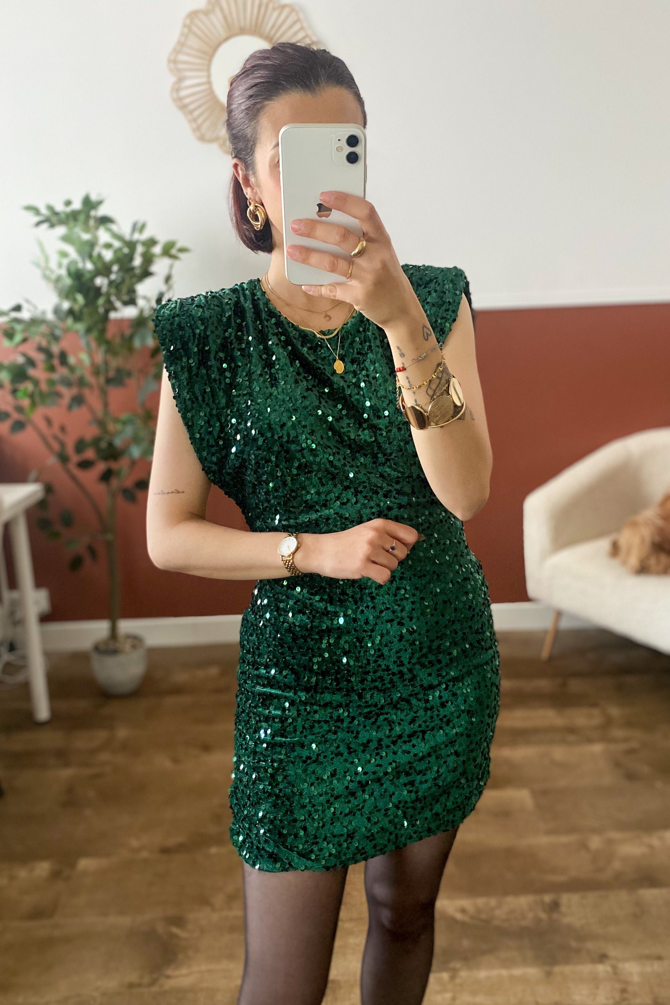 Robe verte à sequins