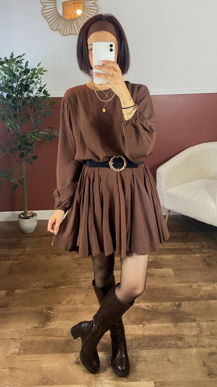 Robe Leslie